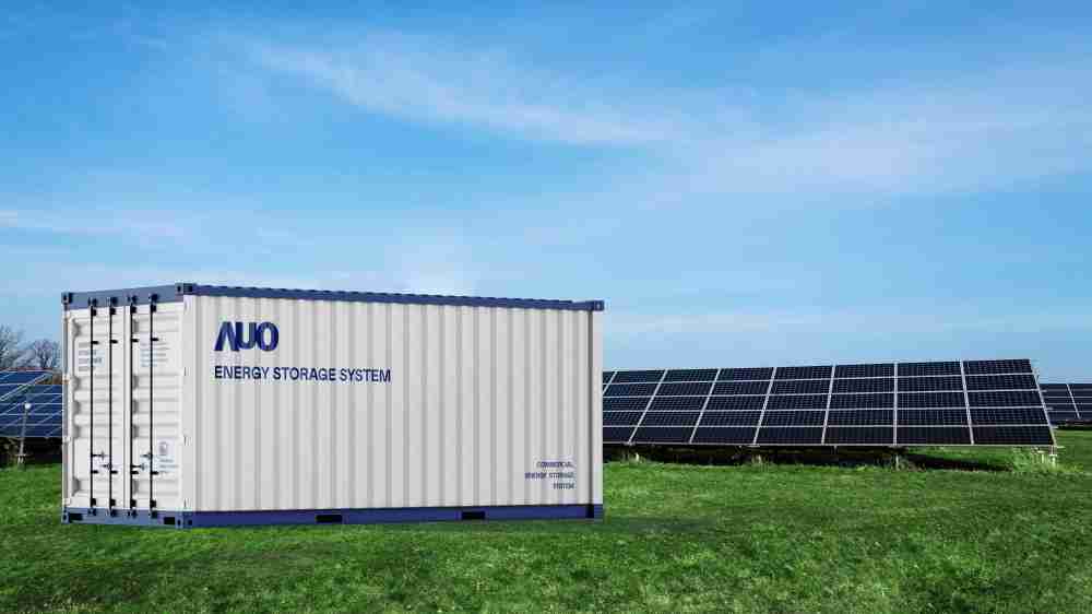 至成国际透过AI数据管理，，，，提供不同类型用户进行储能与能源管理，，，达到再生能源管控调度成效