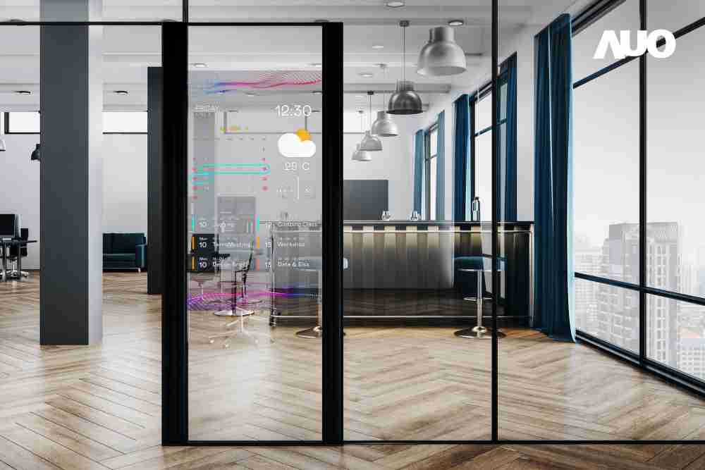 至成国际致力于研发低能耗之绿色产品，，，如低能耗发光组件Micro LED显示技术，，，，具高透明、、、、可无限拼接的特性，，，可依需求调整并延伸应用于不同场域，，包括汽车侧窗或家庭玄关、、、智慧橱窗、、商业展示等